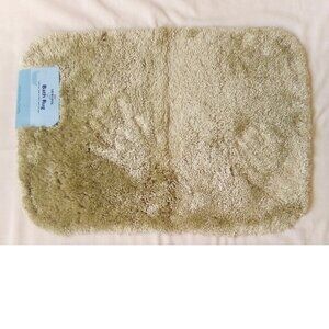 Mohawk 17" x 24" Plush and Soft Bath Rug Floor Mat Non-Slip Back, Green